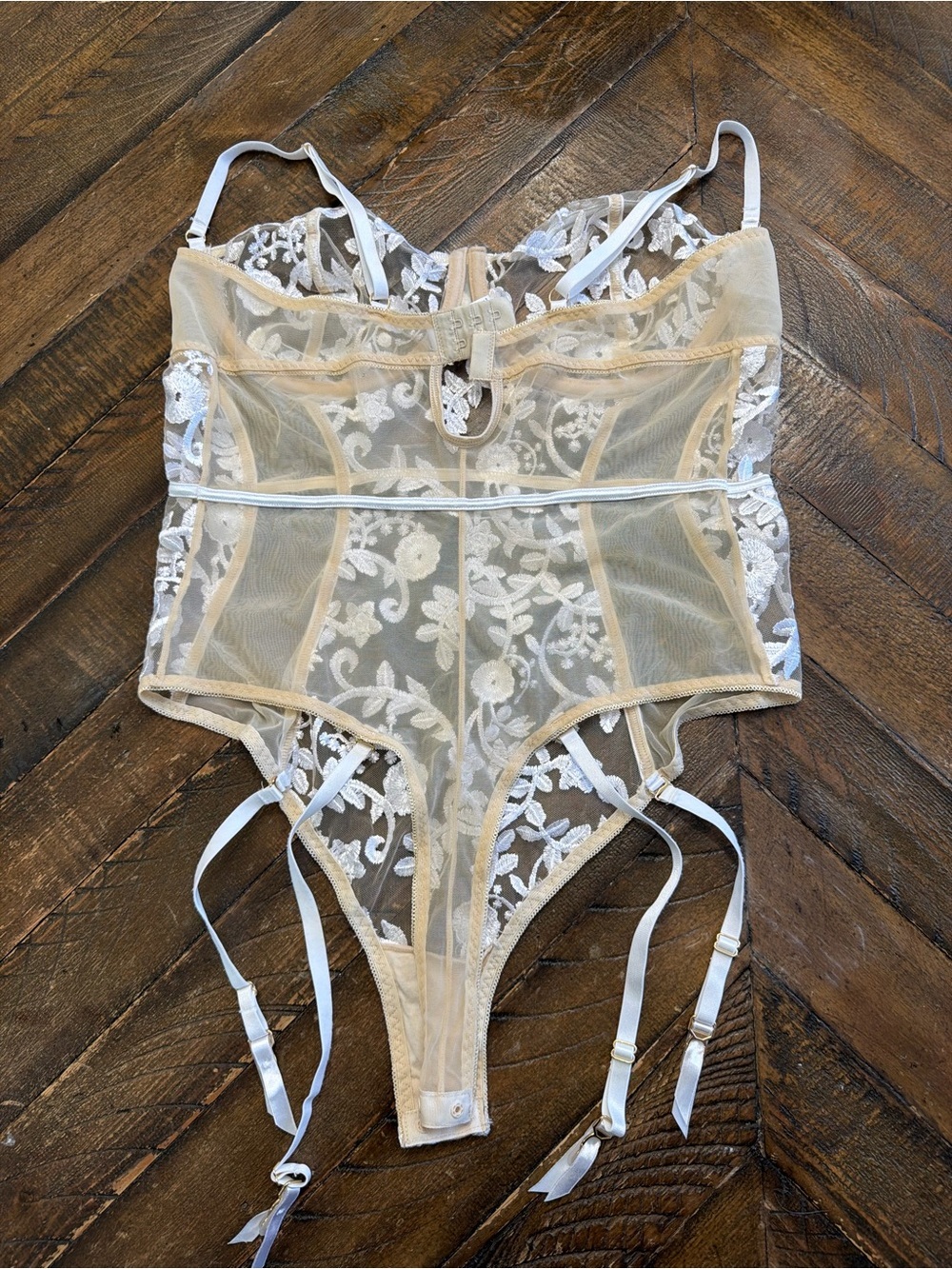 Dreamgirl White Sheer Floral Embroidered Bodysuit - Picture 8 of 9